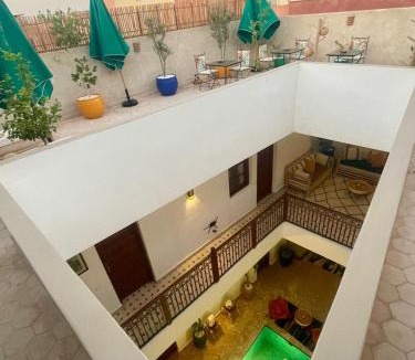 Douar Sidi Youssef Ben Ali Bed & Breakfast | Riad dei colori