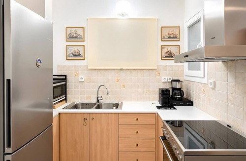 Pangrati Apartment | Rizari Art District – Modern Apartment in Central Athens