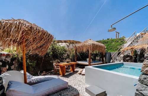 Emporio Villa | Rock Villas Complex: Luxe Cave Retreat w/Pool & Jacuzzi