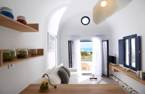 Exo Gialos Villa | Romantic Santorini Getaway | Villa Ammos | 1 Bedroom | Private Outdoor Pool &.
