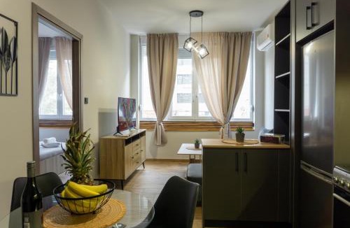 Vardaris Apartment | S&K Luxury Suites 1