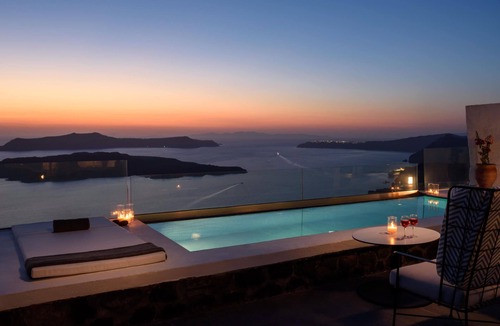 Pyrgos Villa | Santorini Gem