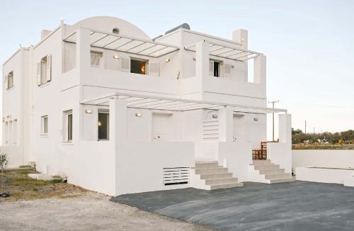 Imerovigli House | Santorini's Old Mill Serene Getaway by Pori Beach
