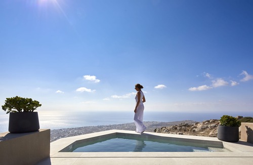 Pyrgos Villa | Santorini Sky - The Lodge