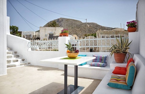 Emporio House | Santorini-treasures strawberry villa traditional