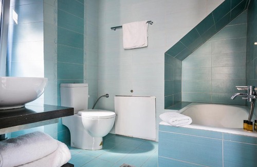 Fiskardo House | Sea Front Fiscardo Rooms