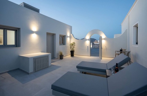 Vlychada Villa | Sea Serenity Villas with Private Jacuzzi
