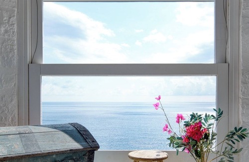 Agios Nikolaos Town Villa | Seafront Retreat near Agios Nikolaos