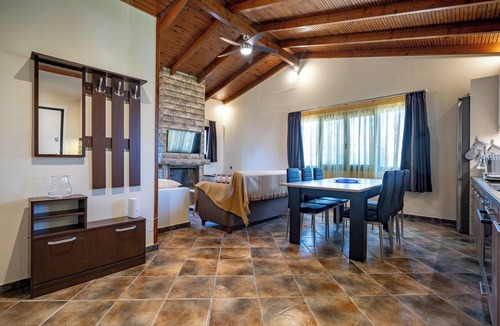 Nea Makri Apartment | Seaside Serenity Retreat – Nea Makri by ΜΡS