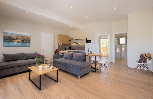 Dassia Apartment | Senses Suite Tessera