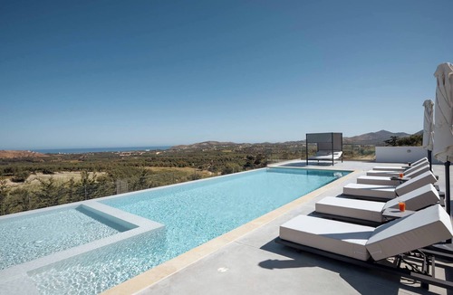 Aggeliana Villa | Skyline Villa I, By Hellocrete