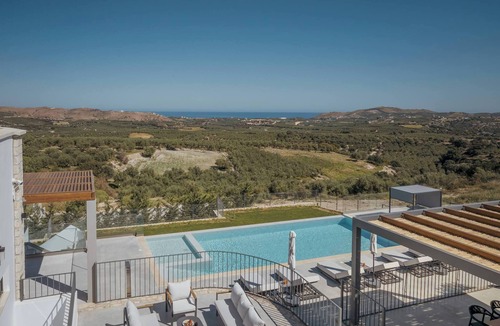 Aggeliana Villa | Skyline Villa I, By Hellocrete