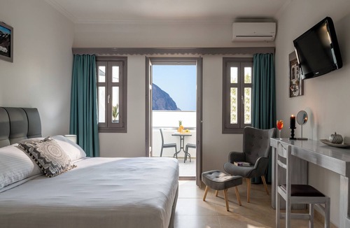 Perivolos Hotel | Smaragdi Hotel