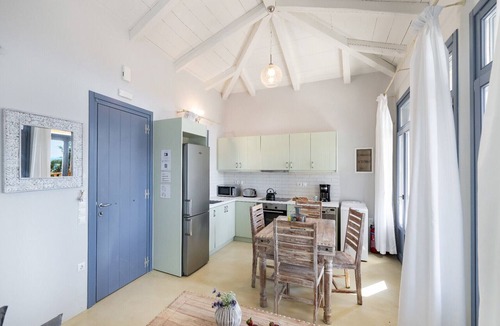 Tsoukaladhes Villa | Sole - One Bedroom Villa, Sleeps 2