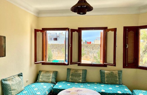 Asilah Apartment | soleado apartamento al lado de la preciosa medina , a 3 minutos de la playa andando I