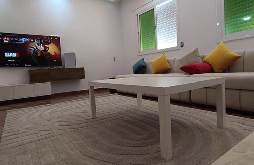 Branes Apartment | Spacieuse 2 Br Apt Fast Wi-Fi