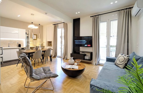 Pangrati Apartment | Spacious 3-Bedroom Retreat in the Heart of Pagrati