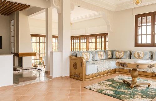 Agadir Bay Villa | Spacious villa in Founty, beach side