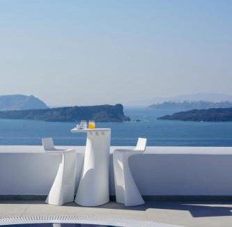 Akrotiri Villa | Splendid Santorini Villa Villa Vista 3 Bedrooms Private Pool & Spa Bath & Breathtaking Sea Views Akrotiri