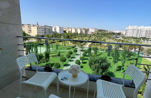 Bni Makada Apartment | steps from everything