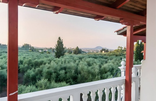 Laganas Apartment | Studio Apartment '1' with Private Terrace, Wi-Fi and Air Conditioning