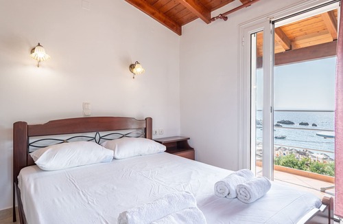 Parga Apartment | Studio Apartment 'Alex Bar Apartment 12' with Sea View, Wi-Fi and Air Conditioning