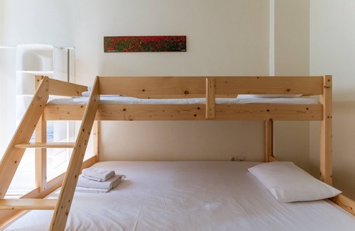 Tinos Town House | Studio Apartment 'En Tino Basement 5' with Private Terrace, Wi-Fi and Air Conditioning