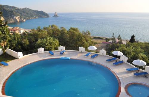 Agios Gordios Apartment | Studio Apartments Maria with Pool - Agios Gordios Beach