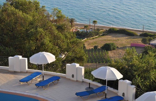 Agios Gordios Apartment | Studio Apartments Maria with Pool and Amazing View - Agios Gordios Beach