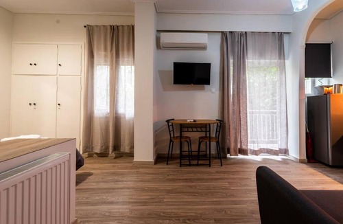 Ilisia Apartment | Studio Apartment next to Alsos Ilision