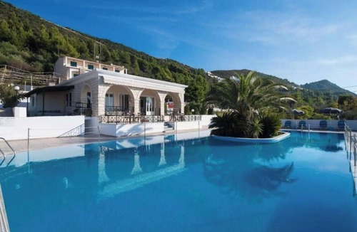 Agios Nikitas Apartment | Studio Apartment 'Sunset Premium 11' with Sea View, Wi-Fi and Air Conditioning