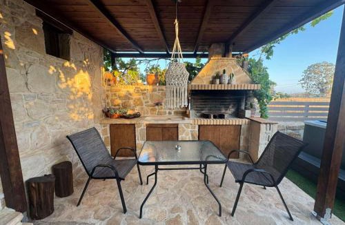 Faistos Apartment | Studio Elena - Oasis holiday houses