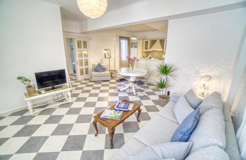 Paleopolis Apartment | Stylish and Cozy Home in Andros Town by Explore Andros