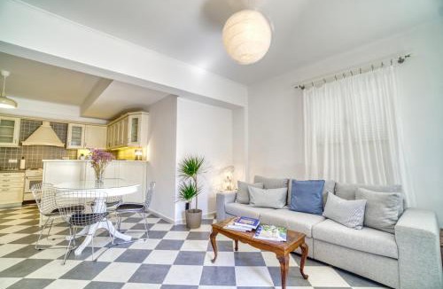 Paleopolis Apartment | Stylish and Cozy Home in Andros Town by Explore Andros
