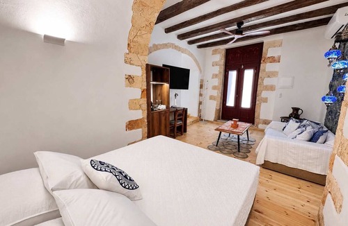 Old Town Hotel | Suite Alessandra -Venetian Palace -Rooftop Jacuzzi
