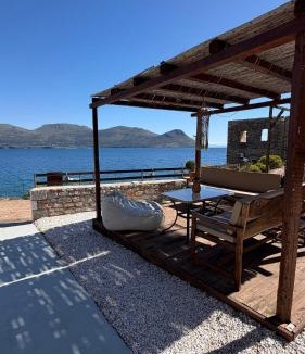 East Mani House | Suite of Villa Lagkadaki