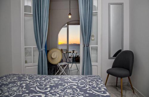 Tinos Town House | SUN AND SEA COTTAGE