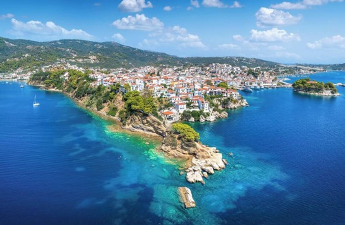 Skiathos Boat Rental | Sun-Kissed Sailing Adventure in Islas Esporadas