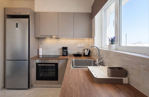 Irakleio Apartment | Sunny Minimal Studio Near Metro by ΜΡS