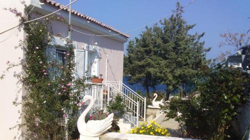 Poros House | Sunrise View House