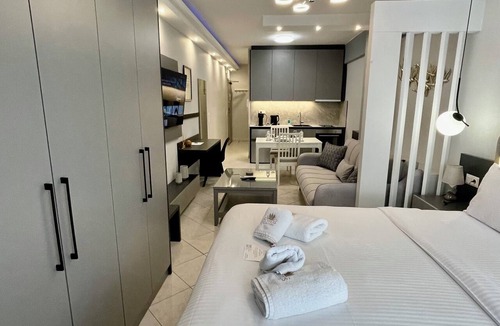 Thessaloniki City Centre Apartment | Superior Suite Zotos Luxury Studios & Apartments