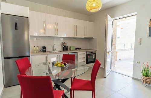 Panormos House | Symphony Suite