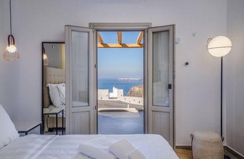 Santorini House | Symphony Suites