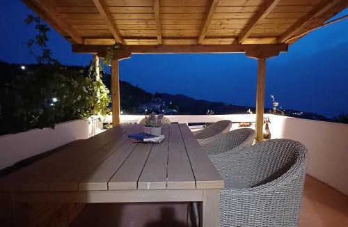 Drimonas House | SYNNEFO - Home in the clouds