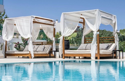 Xiro Chorio Villa | t Made of Blue luxury suites Collection