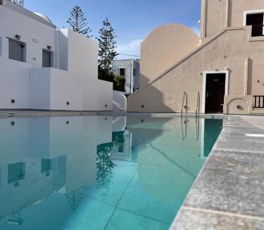 Kamari Apartment | Tarelis Apartments & Studios