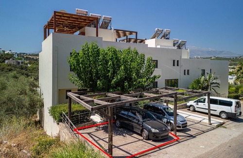 Almyrida Apartment | THE BASE