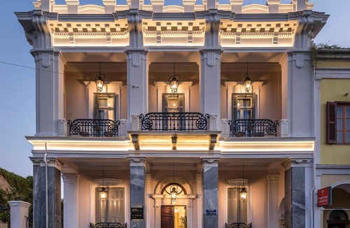 Patras Hotel | The Bold Type Hotel