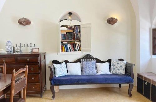 Emporio House | The Commander's House