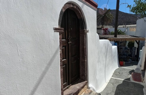 Emporio House | The Commander's House